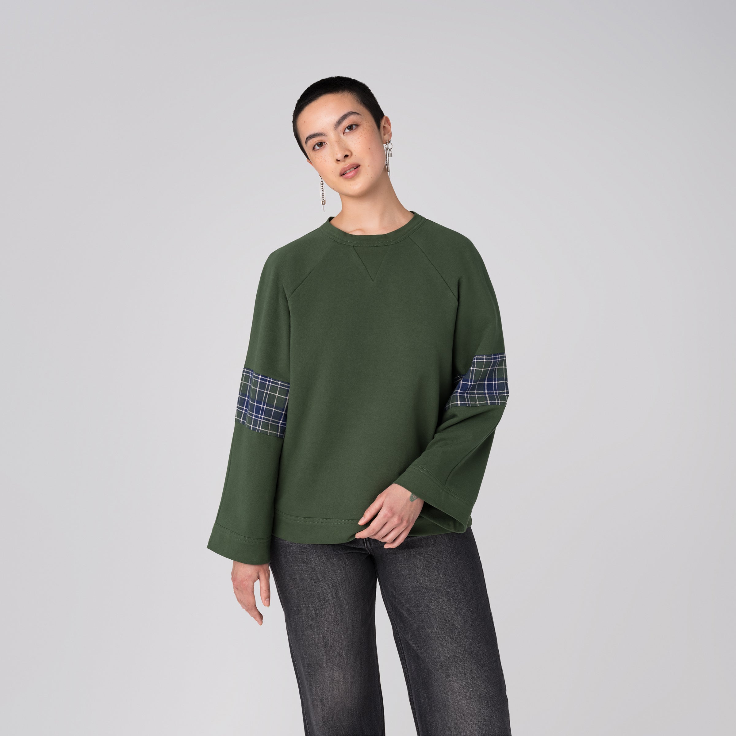 Green 100% Cotton Crewneck